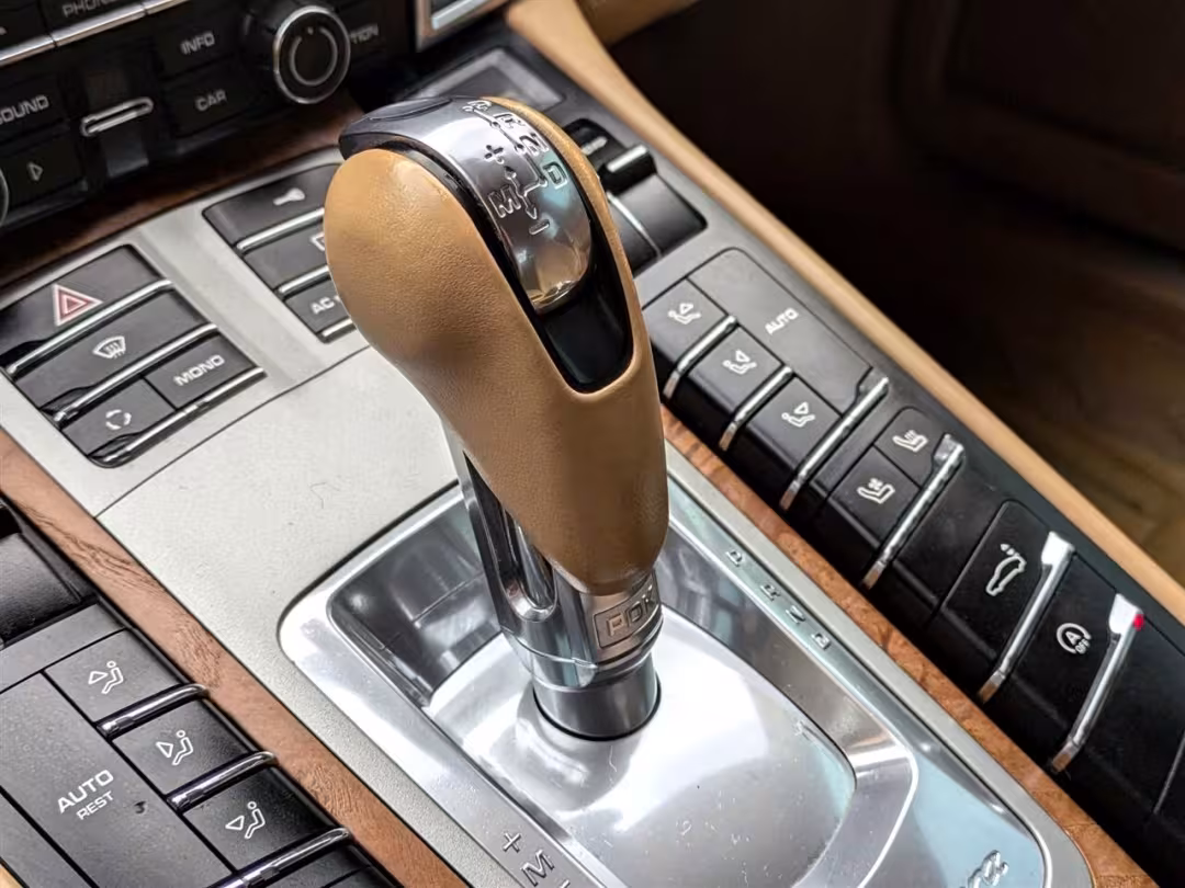 2010 Porsche Panamera - WP0AB2A77AL061058 - Image #25