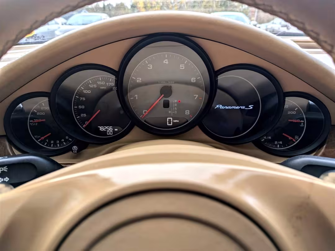 2010 Porsche Panamera - WP0AB2A77AL061058 - Image #21