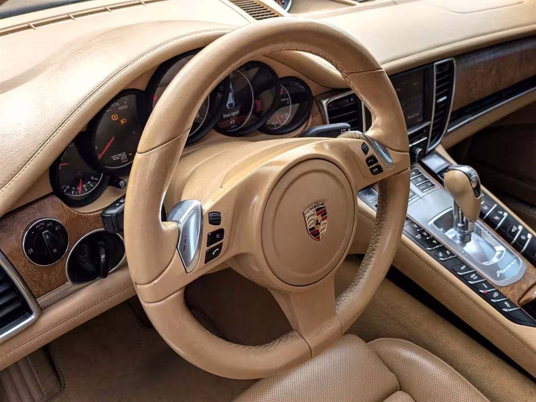 2010 Porsche Panamera - WP0AB2A77AL061058 - Image #18